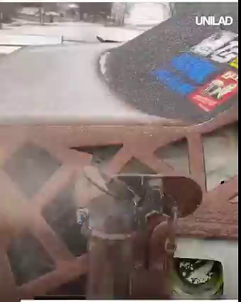 This guy has given his car a pretty... unique makeover 😅 | UNILAD