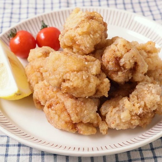 カリッとジューシー！鶏の唐揚げ 作り方・レシピ | クラシル