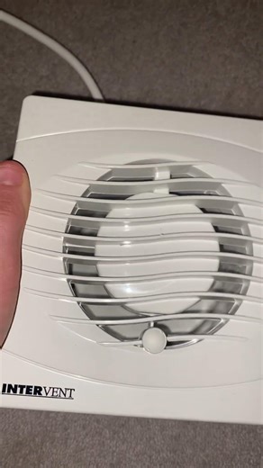 Intervent extractor fan
