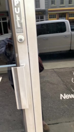 Setting up the studio for a newborn baby boy! Leigh Hill Studios, located in Somerset Ky! What would you all like to see next?!? #boss #photographer #newborn