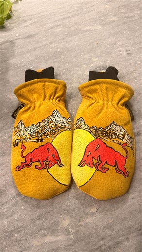 Custom Hand-drawn & Painted Kinco Snow Mittens (ski, Snowboard and Work Gloves) - Etsy
