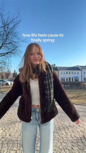 Embrace the Spring Vibes: Live, Laugh, Love!