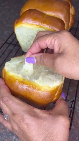 How to make soft milk bread at home: fluffy results made easy