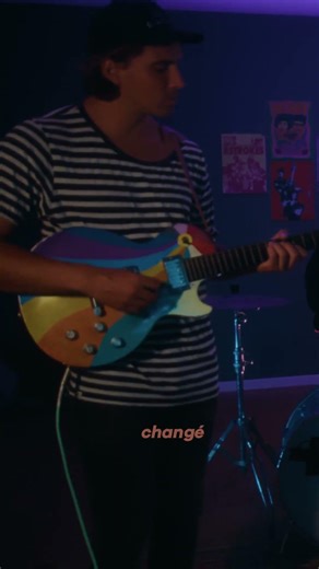 Dans le clip, on passe des années 2000 aux années 2010 puis 2020. C'est laquelle votre préférée ?