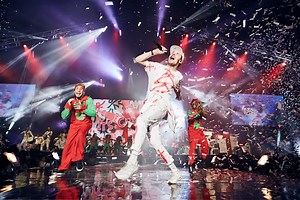 We’re back at the SSE Arena, Wembley on 18th December for Hillsong London Carols! Come along to celebrate Christmas with friends and family! Tickets are now available at hillsong.co.uk/carols #HillsongLondonCarols | Hillsong Church London