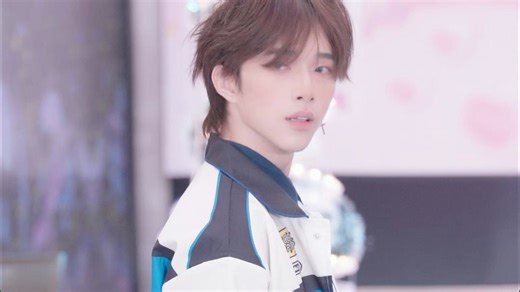 【】2025.12.21 路演组4《Pivot》『Online Dance随舞』 in 广州·地王广场