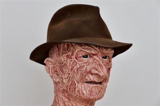 Freddy Krueger Resin Bust and Fedora Set - Etsy Canada