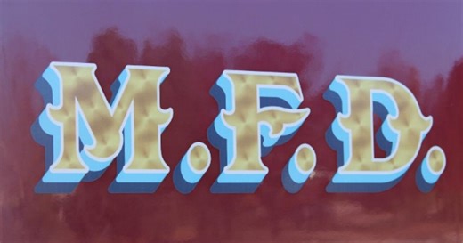 Sailboat capsizes near Picnic Point