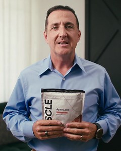 How do some guys stay ripped after 50, while the rest of us get weak, fat and old? 🤔 According to men's health expert Dr. Tracy Gapin, it all comes down to one thing. "ANYONE can build major muscle after 50." 💪 "If you take just 5 minutes out of your day, you can see killer results from home". ⏱️ Dr. Gapin's simple method doesn't require brutal workouts, miserable diets, or anything illegal. 🚫 Just a no-nonsense daily ritual which ignites explosive muscle growth. 🔥 Watch below to reveal how 