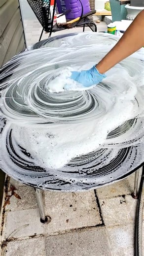 There’s something so satisfying about these suds! ✨ Scrubbing the table with this foamy combo makes cleaning almost therapeutic 識 Stay tuned for that spotless shine!  #asmr #fypシ゚viralシ #cleaningservice #cleaningmotivation #CleanTok #cleaningtips #cleantok #cleaning #deepcleaning #cleaning | Tidy Craft | Facebook