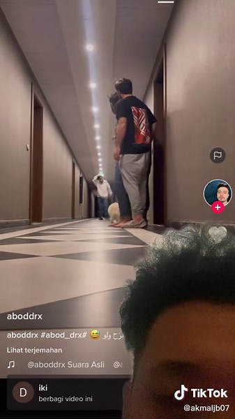 Scare Prank in Hotel: Funny Door Knock Challenges