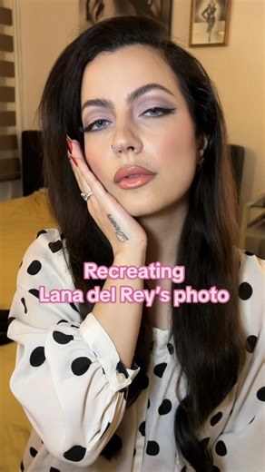 Recreating Lana Del Rey's Iconic Photo