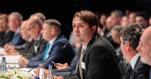 Slovakia’s Hungarian minority leader listed in Orbán-backed digital network — but denies joining