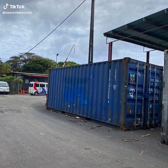 The partnership between Cook Islands General Transport and SEA Containers NZ has been 9 years strong now and was the first Pacific Island agency that we established They offer SEA Containers for sale throughout Rarotonga and the Outer Islands. 8FT; 10FT; 20FT; and 40FT containers are all available directly from Rarotonga or can be purchased in Auckland for shipment to the Cooks Thanks to the Sword Family for their hospitality today at the famous Trader Jacks. We value our partnership a great dea