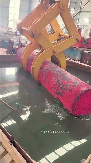 Submerging Red-Hot Cylindrical Metal in Industrial Water Quenching Tank