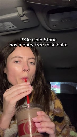 PSA: @Cold Stone Creamery has a dairy-free milkshake #dairyfree #vegan #plantbased #coldstone #milkshake