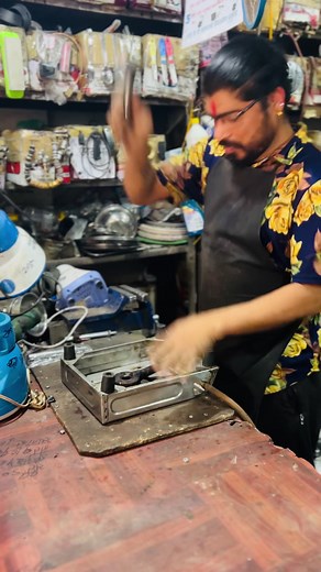 Fast Indian Repair Guy Fixes Chulha in 3 Minutes!