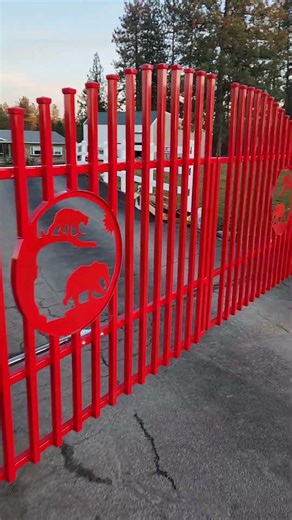 Custom Bright Red doble Automatic gates