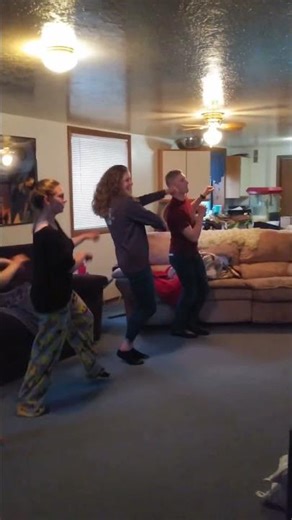 Beck family videos: “Summertime”-Just Dance with the Becklings