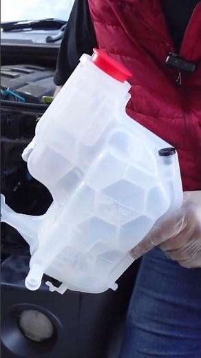 Fixing a low coolant warning in the Discovery 3 / LR3 #landrover