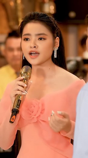 Thu Hường hát bolero hay quá trời #thuhuong #nhacbolero #thuhuongbolero #bolero | Thu Hường Bolero