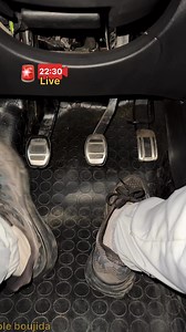 2.6M views · 15K reactions | #Driving_Lessons#driverslicense #drivingschool#drivingtips #drivinglessons #car #driving #how#electriccar #electricvehicle #silence#تعليم_السياقة | Auto-École Boujida | Facebook