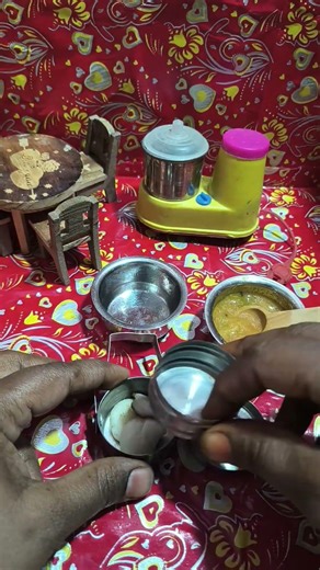 Miniature cooking #tinycolorfood #classictinyfood #miniaturecooking