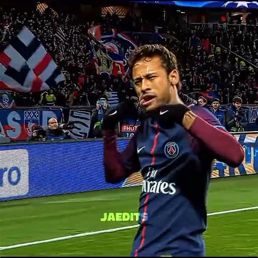 Neymar Jr ❤️ #youtubeshorts #neymar #shortsfeed #footballshorts #footballer #neymaredit #shorts