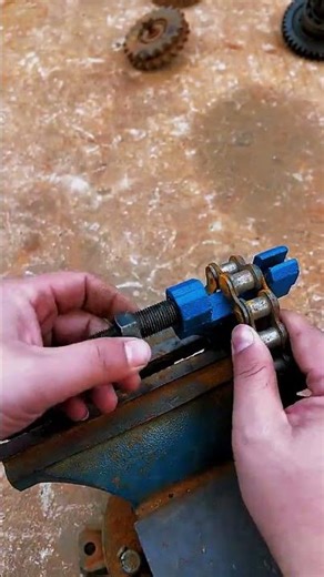 Professional Chain Cutter 🔗 | Fast, Safe & Easy Removal #ChainCutter #ProfessionalTools