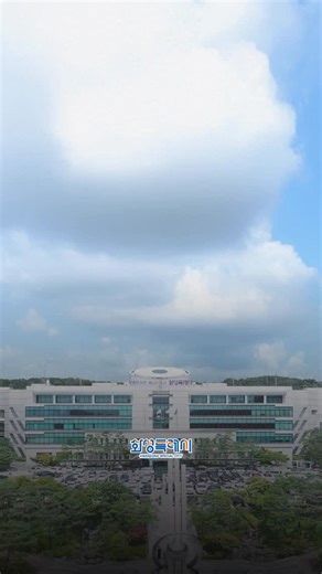 2026년 2월 1일, 화성특례시 4개 구청 체제가 공식 출범합니다 🎉 만세구 · 병점구 · 효행구 · 동탄구 우리 동네 행정을 더 가까이에서 만날 수 있게 되었어요. “우리 동네 구청은 어디에 있지?” 🤔 이제 구청 위치부터 주요 행정·민원 업무까지 한눈에 확인하세요 🔎 🏢 구청 위치 안내 • 만세구청 : 만세구 향남읍 향남로 470 • 만세구 현장민원실 : 만세구 남양읍 역골동로 112-34 , 4층 • 효행구청 : 효행구 봉담읍 최루백로 165 • 병점구청 : 병점구 병점3로 23 • 동탄구청 : 동탄구 동탄역로 122 ⚠️ 이용 전 꼭 확인하세요 ✔️ 민원 업무는 주소지 기준 관할 구청에서 처리됩니다 ✔️ 여권 관련 업무는 ’화성시청·동탄구청‘에서만 가능하니 사전 확인 필수 ✔️ 민원발급 중지기간 : 2026. 1. 31.(토) ~ 2. 1.(일) 👉 관할 지역에 따라 일부 부서의 위치가 변동되어 방문 전 해당 부서 또는 화성시 콜센터(1577-4200)으로 문의 후