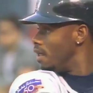 I could watch The Kid’s swing for hours 😍 | Baseballer