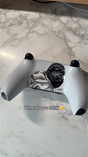 My first ever custom PlayStation 5 controller for @CG57🐍 | #playstation #art #football #controller #playstation5