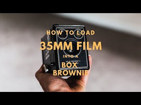 HOW TO LOAD 35MM FILM INTO A BOX BROWNIE | Cam&Sam | 2018 Tutorial