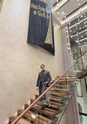 Explore the Stunning Paris Villa by Rehan Babar