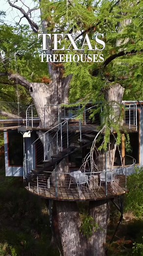 Dreamy Texas treehouse and bathhouse at Cypress Valley! They also offer 4 other treehouse, glamping tents, a ranch house and event center! #Texas #fyp