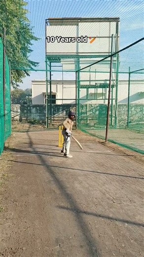 10 Years old Batsman||#cricketlife #cricketleague #ipl #batsman#battingtips #batting#shrots#cricket