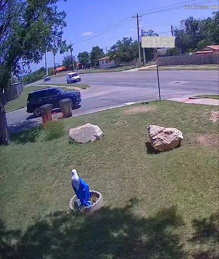 Episode 252 #burnoutave #burnoutavenue #doaburnout #burnout #skid doitfordale cleetusmcfarland surveillance dailycars carsdaily trucksofinstagram doaskid closedcourse explorepage | Frankenstein C10