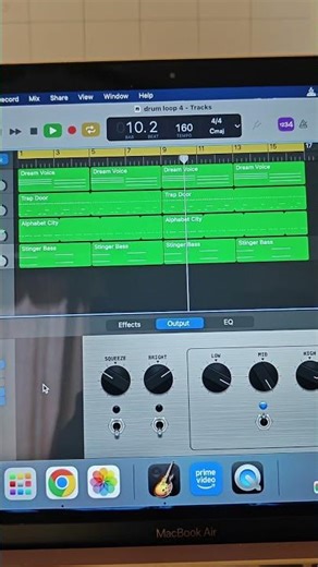 What's the BEST Way to Make a Drum Beat on Garageband
