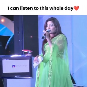 47K views · 1K reactions | Her improvisations are priceless❤️ 'Bahome Chale Aao..' live singing by Shreya Ghoshal  | La Musica | Facebook