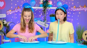 ¡COME SOLO ALIMENTOS DE UN COLOR POR 24 HORAS! Desafío de comida azul por 123 GO! CHALLENGE | 123 GO Spanish