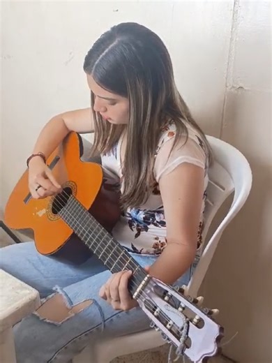 Quieres aprender un instrumento musical? Esta es tu oportunidad!!! Inscribete hoy mismo y recibe Descuentos imperdibles 🥳 🎶🎶🎶 Estamos ubicados en el centro de la ciudad de Guayaquil ❤️ #clases #guitarra #escuela #dios #jesus #paratiiiiiiiiiiiiiiiiiiiiiiiiiiiiiii #fyp