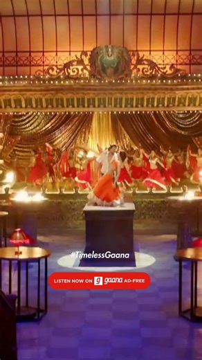 Everyone enjoys a bit of SRK Romance! | Gaana