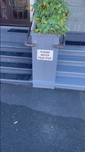 Liquid Butyl Rubber, it can be applied on any surface even stairs.