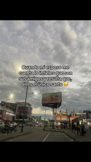 JAAJ algo anda mal 🧐 #fypシ゚ #parati #amigos #parejas #santo #infieles #contenido #viralvideo