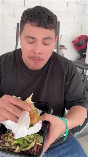 Después de un buen entrenamiento una buena alimentación con el couch Danny #patrullaespiritual