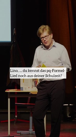 Wer kennt noch die pq- Formel ? Welche Mathelehrkraft könnte uns den Verwendungszweck hier kurz erläutern 🙏 DANKE DorFuchs für deine tollen Erklär-Lieder #herrschröder #korrekturensohn #mathe #lehrerleben | Herr Schröder
