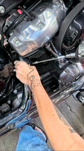 82K views · 955 reactions | Nothing beats the sound of a fresh exhaust  @bobber_andthe_dane just installed her Blockhead Exhaust with a custom laser-cut badge on her Softail build. Catch the full install in our latest YouTube episode! | BLOCKHEAD | Facebook