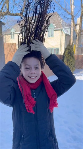Polar vortex = chance to do science experiments 🧪 #shorts #polarvortex #coldweather #extremecold