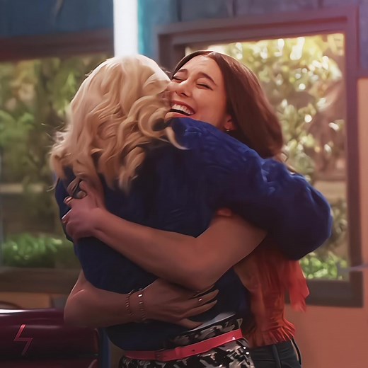 Adorable Reunion Scene: Phoebe and Cherry Thundermans Edit