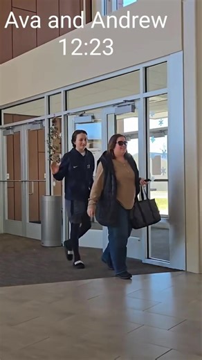 🎄 It’s Nutcracker dress rehearsal week! 🩰 Rehearsal started at 1pm, what time did everyone arrive? (Thank you Sierra for arriving early to help catch everyone!) 😉 #dancegalleryyouthballet #Nutcracker2025 #dgyb #Dancegallerysd #nutcrackerseason | Dance Gallery of South Dakota